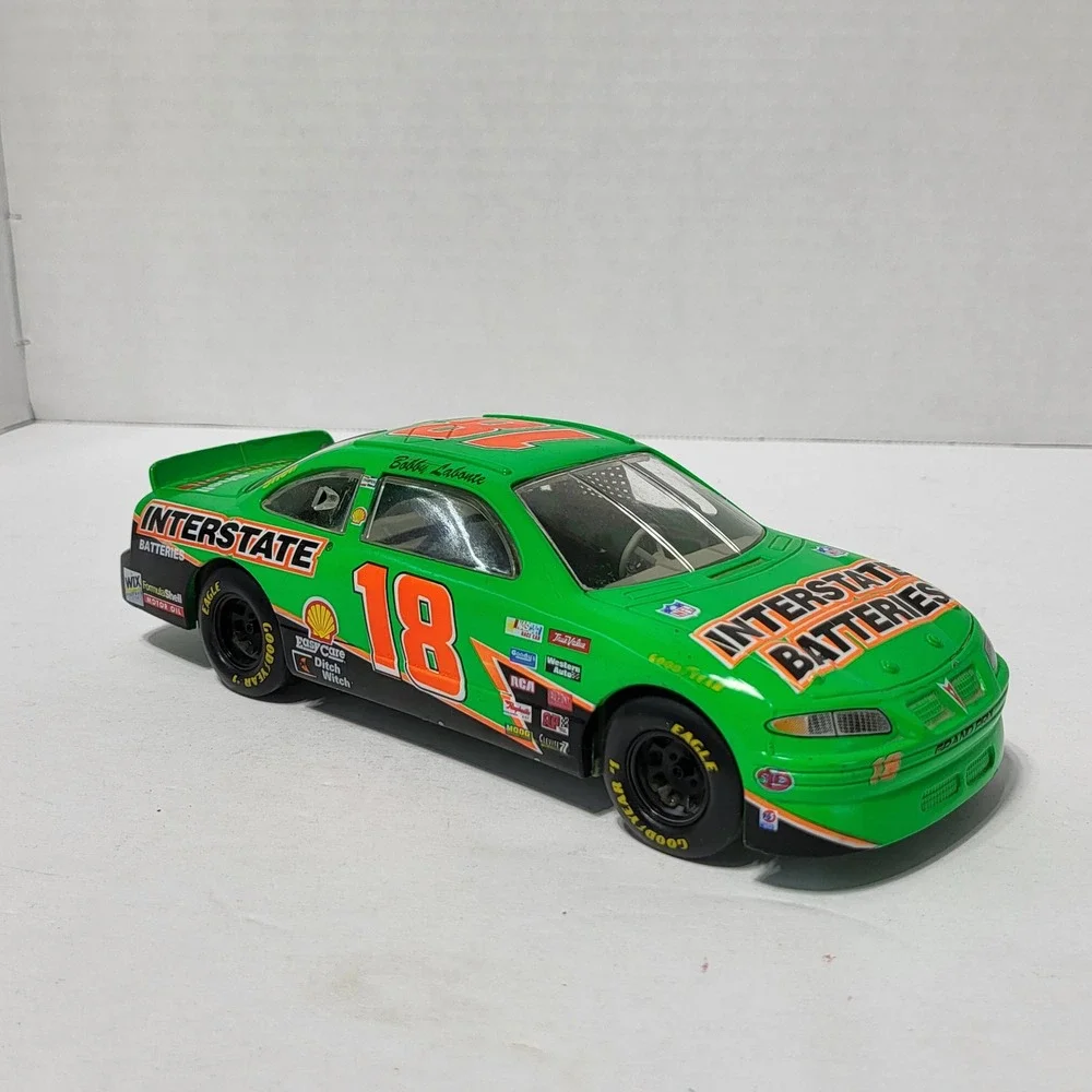 Race Champions Bobby Labonte 18 Interstate Battery 1996 Pontiac Grand Prix 1:24